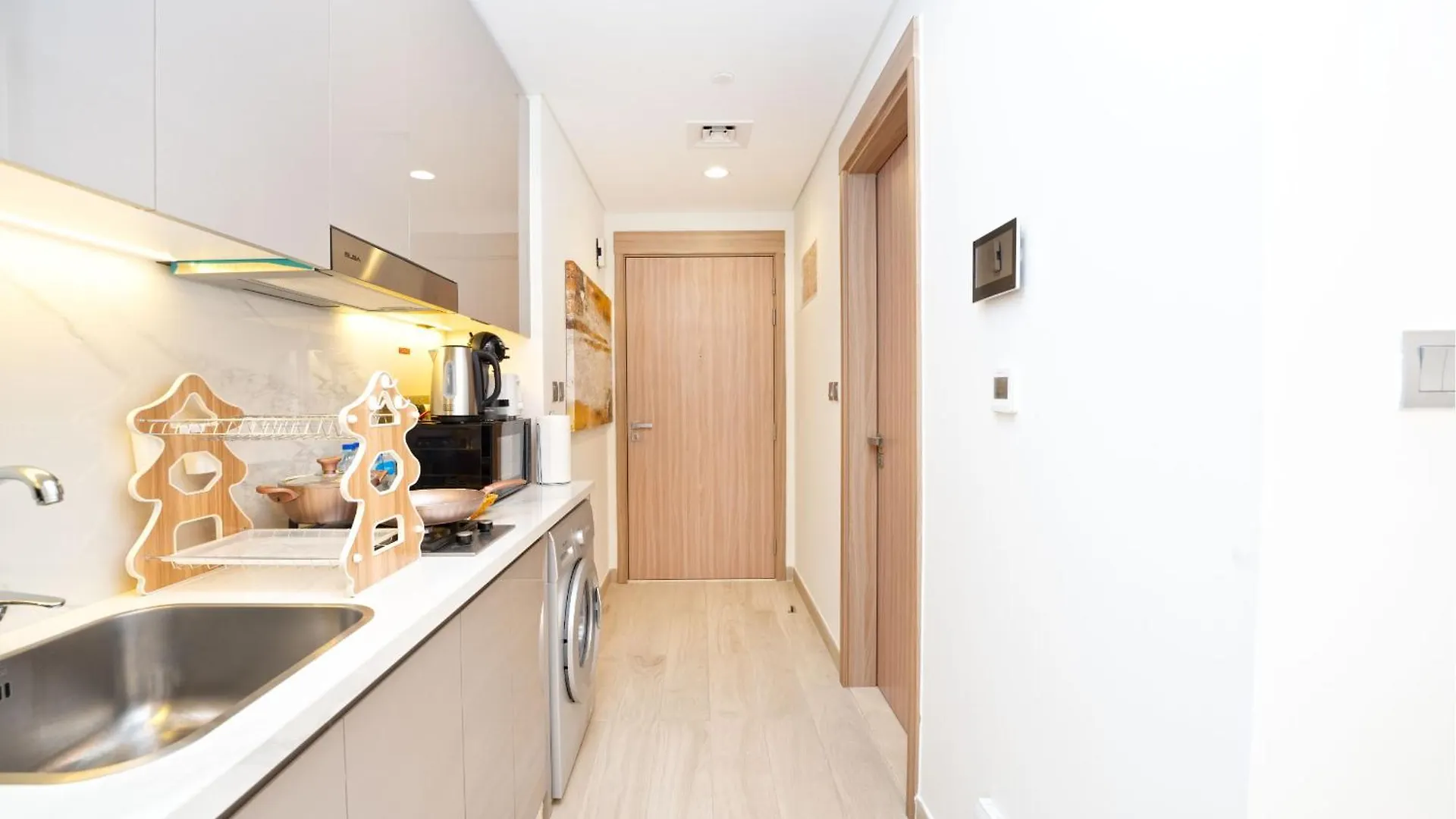 Easygo - Azizi Riviera 9 Bright Studio Dubái Apartamento